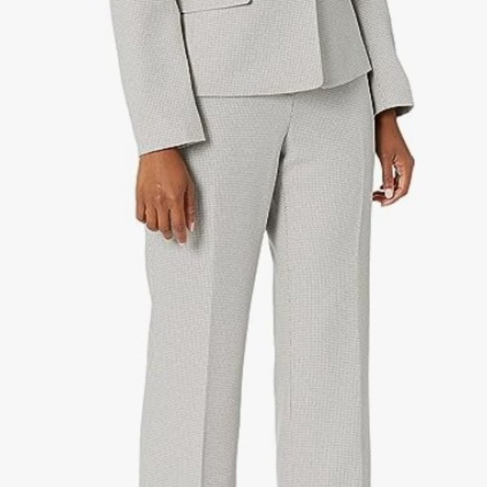 Le Suit Business Pantsuit, 16W, Taupe and Cream color
